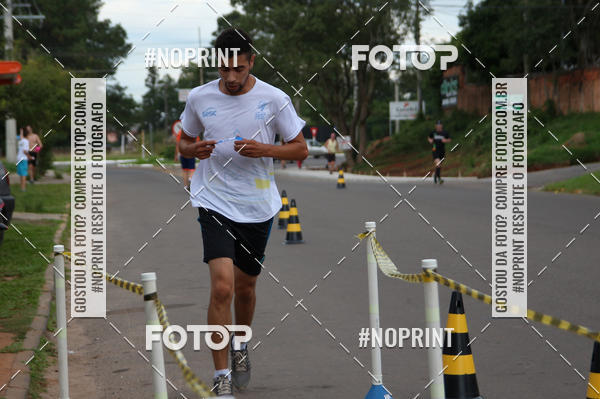 Buy your photos of the eventCorrida de Pscoa Santa Maria on Fotop
