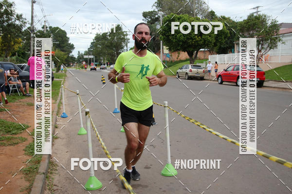 Buy your photos of the eventCorrida de Pscoa Santa Maria on Fotop