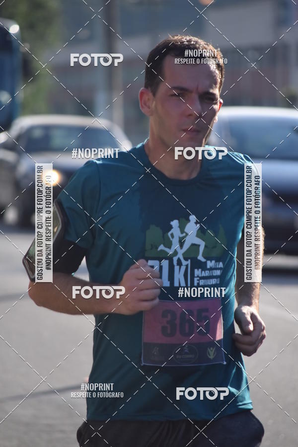 Buy your photos of the eventFriburgo Meia Maratona on Fotop