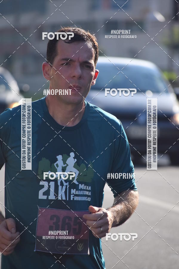 Buy your photos of the eventFriburgo Meia Maratona on Fotop