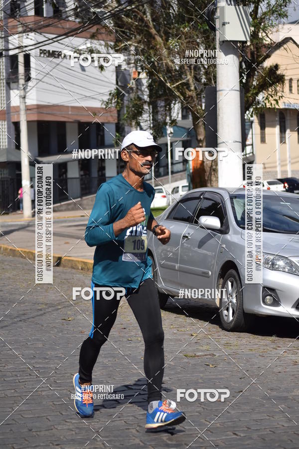 Buy your photos of the eventFriburgo Meia Maratona on Fotop