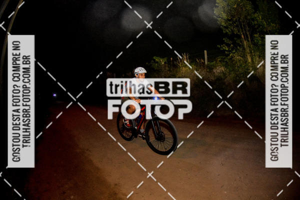 Buy your photos of the eventPeregrinao Angelina on Fotop