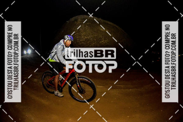 Buy your photos of the eventPeregrinao Angelina on Fotop