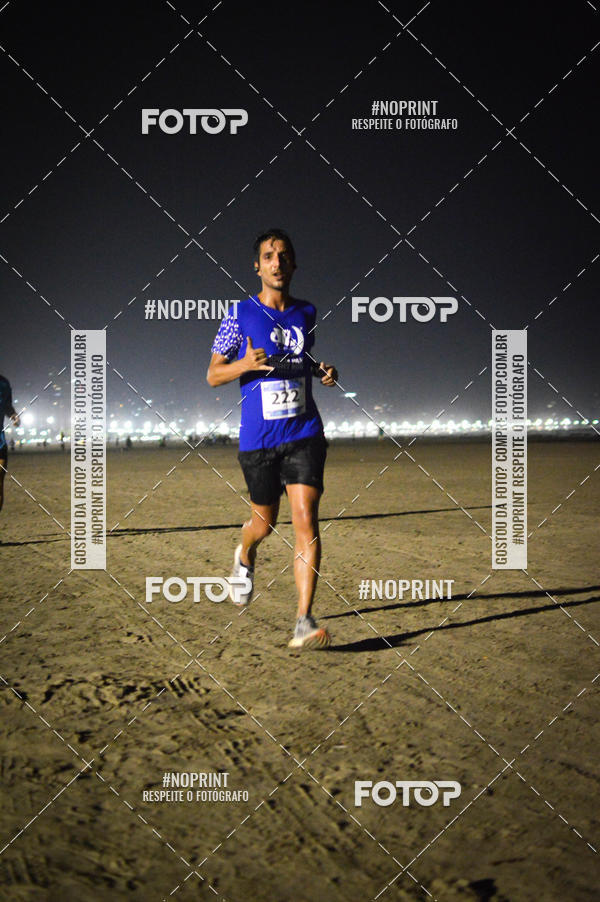 Buy your photos of the eventJovem Pan Night Run Santos on Fotop