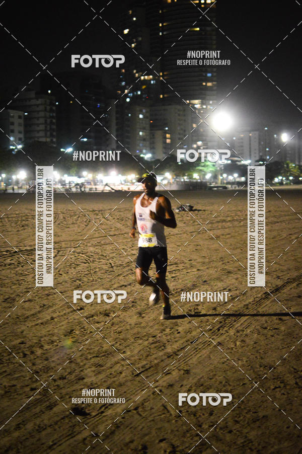 Buy your photos of the eventJovem Pan Night Run Santos on Fotop
