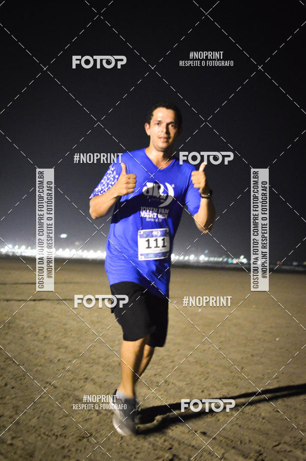 Buy your photos of the eventJovem Pan Night Run Santos on Fotop