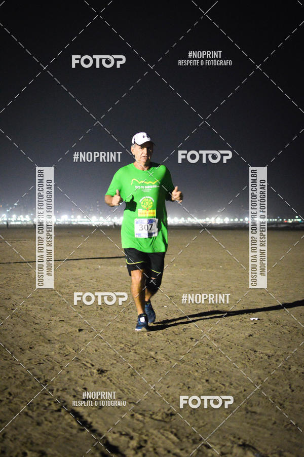 Buy your photos of the eventJovem Pan Night Run Santos on Fotop