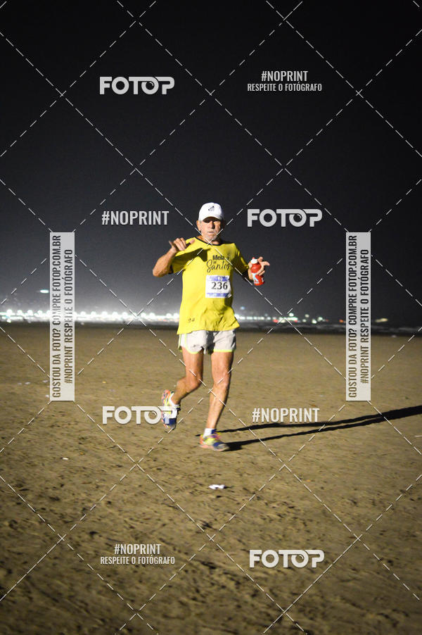 Buy your photos of the eventJovem Pan Night Run Santos on Fotop