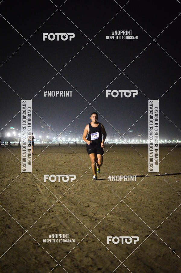 Buy your photos of the eventJovem Pan Night Run Santos on Fotop