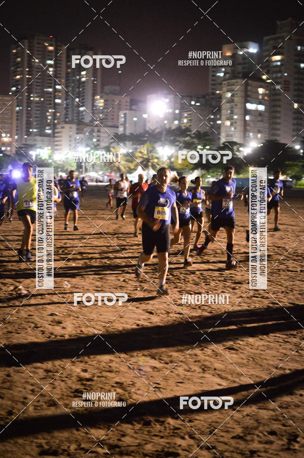 Buy your photos of the eventJovem Pan Night Run Santos on Fotop