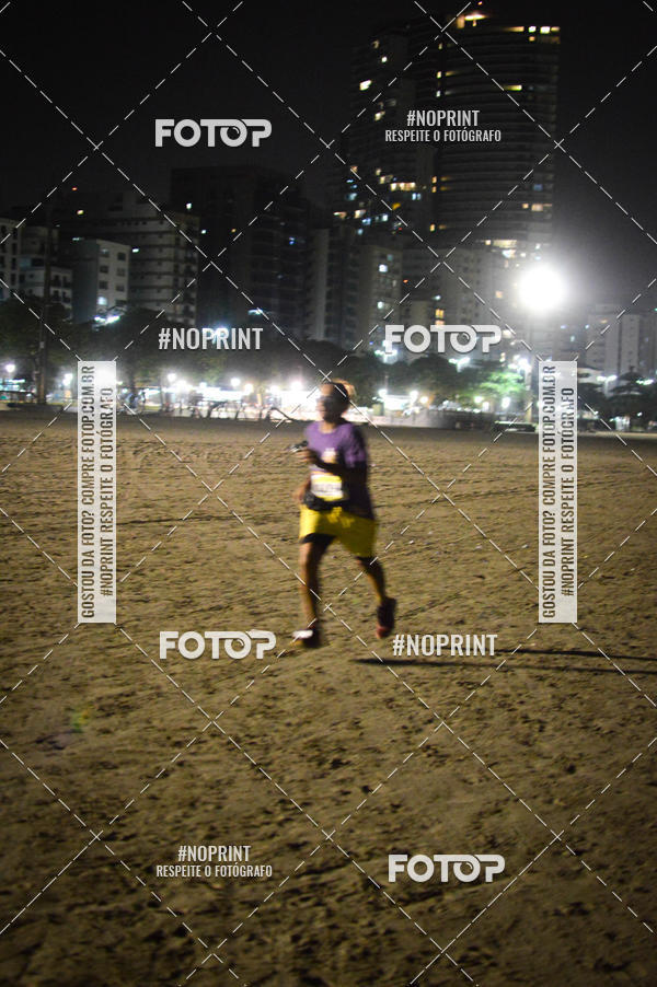 Buy your photos of the eventJovem Pan Night Run Santos on Fotop