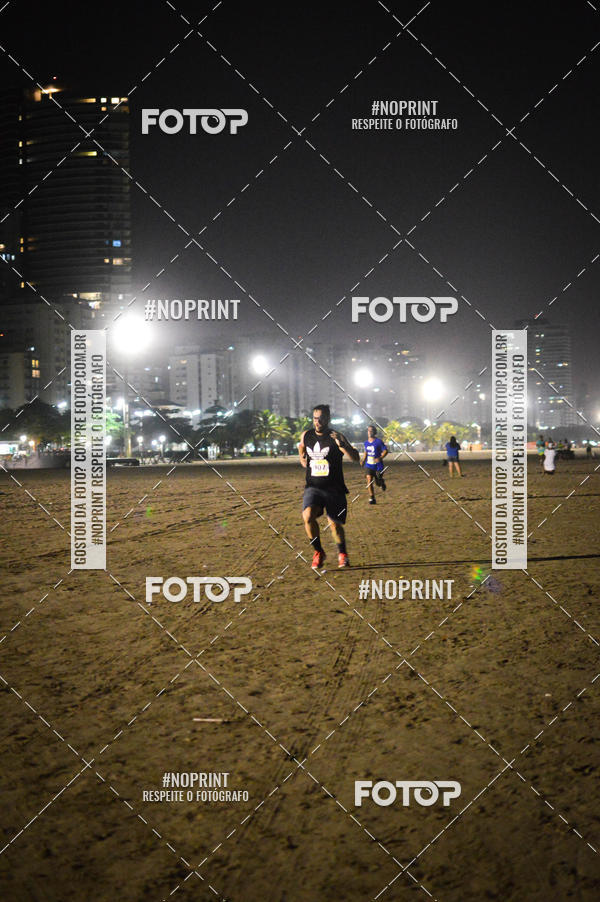 Buy your photos of the eventJovem Pan Night Run Santos on Fotop