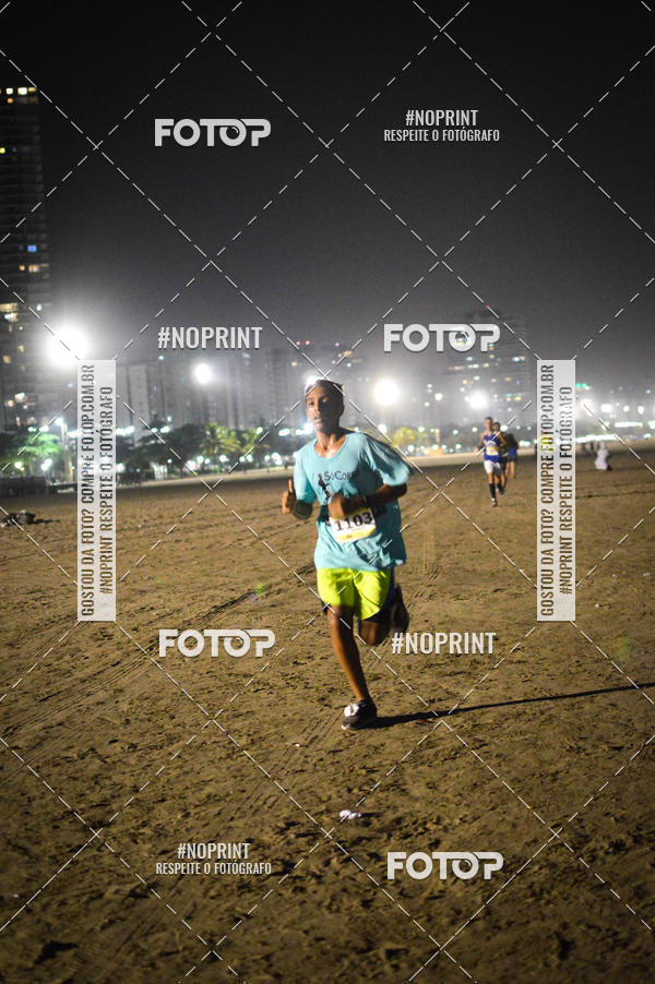 Buy your photos of the eventJovem Pan Night Run Santos on Fotop