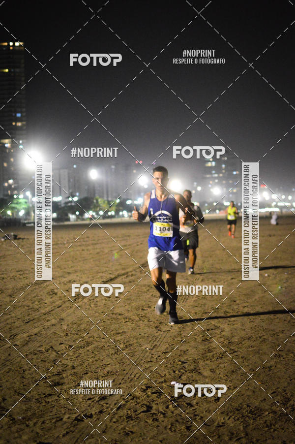 Buy your photos of the eventJovem Pan Night Run Santos on Fotop