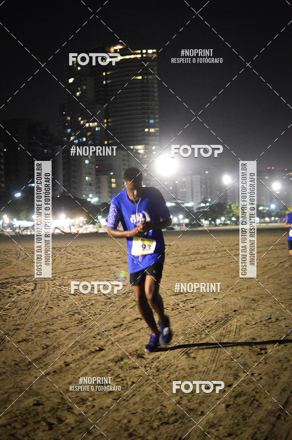 Buy your photos of the eventJovem Pan Night Run Santos on Fotop