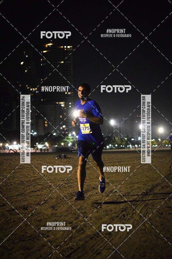 Buy your photos of the eventJovem Pan Night Run Santos on Fotop