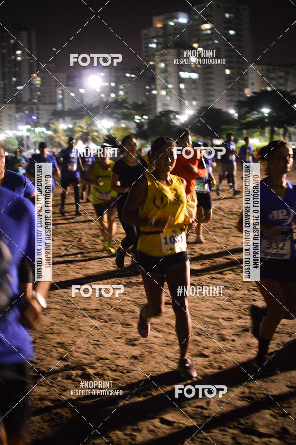 Buy your photos of the eventJovem Pan Night Run Santos on Fotop