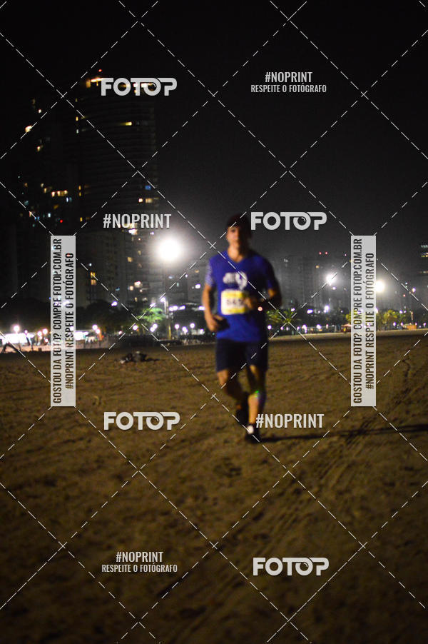 Buy your photos of the eventJovem Pan Night Run Santos on Fotop