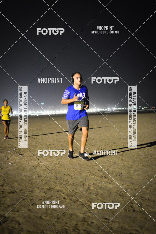 Buy your photos of the eventJovem Pan Night Run Santos on Fotop