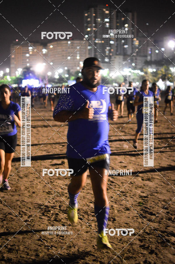 Buy your photos of the eventJovem Pan Night Run Santos on Fotop