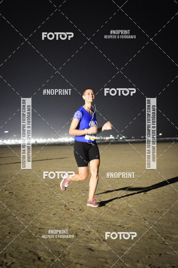Buy your photos of the eventJovem Pan Night Run Santos on Fotop