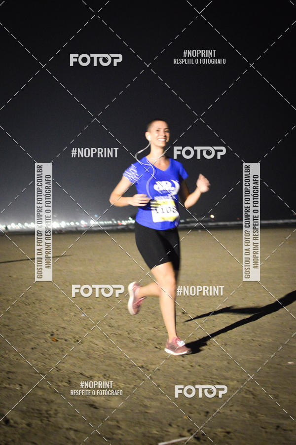 Buy your photos of the eventJovem Pan Night Run Santos on Fotop