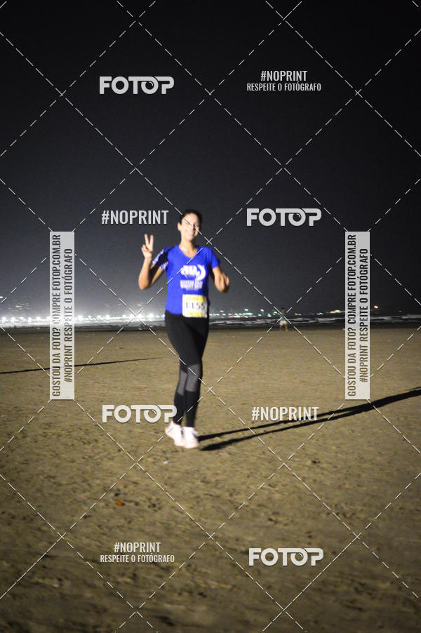 Buy your photos of the eventJovem Pan Night Run Santos on Fotop