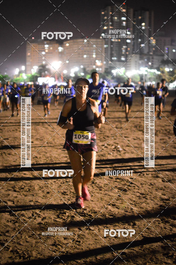 Buy your photos of the eventJovem Pan Night Run Santos on Fotop