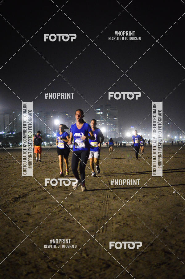 Buy your photos of the eventJovem Pan Night Run Santos on Fotop