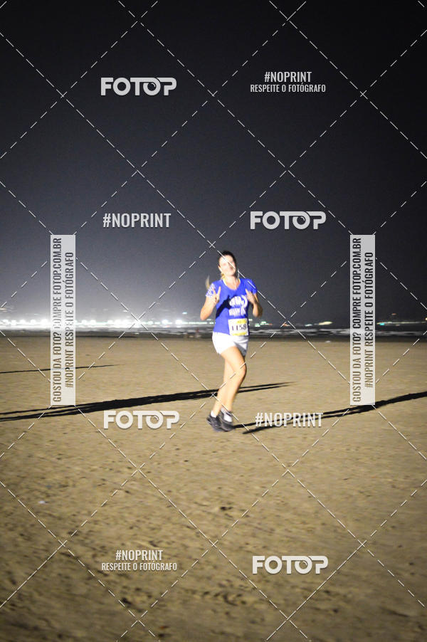Buy your photos of the eventJovem Pan Night Run Santos on Fotop