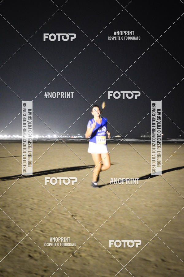 Buy your photos of the eventJovem Pan Night Run Santos on Fotop