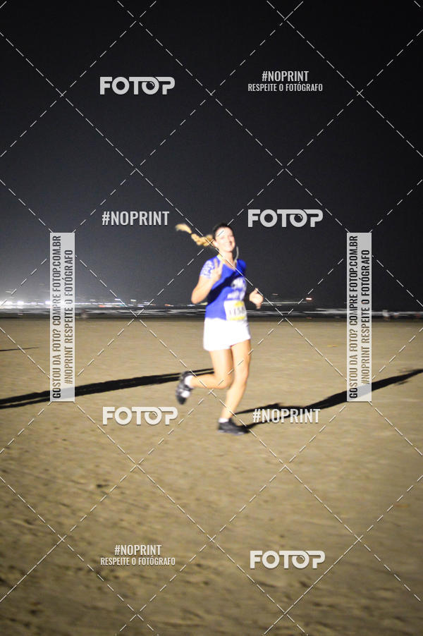 Buy your photos of the eventJovem Pan Night Run Santos on Fotop