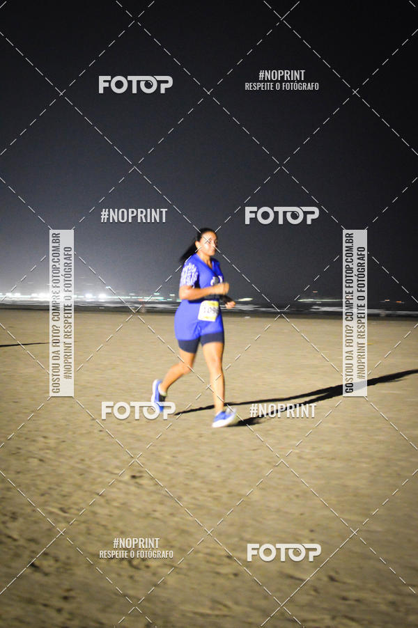 Buy your photos of the eventJovem Pan Night Run Santos on Fotop
