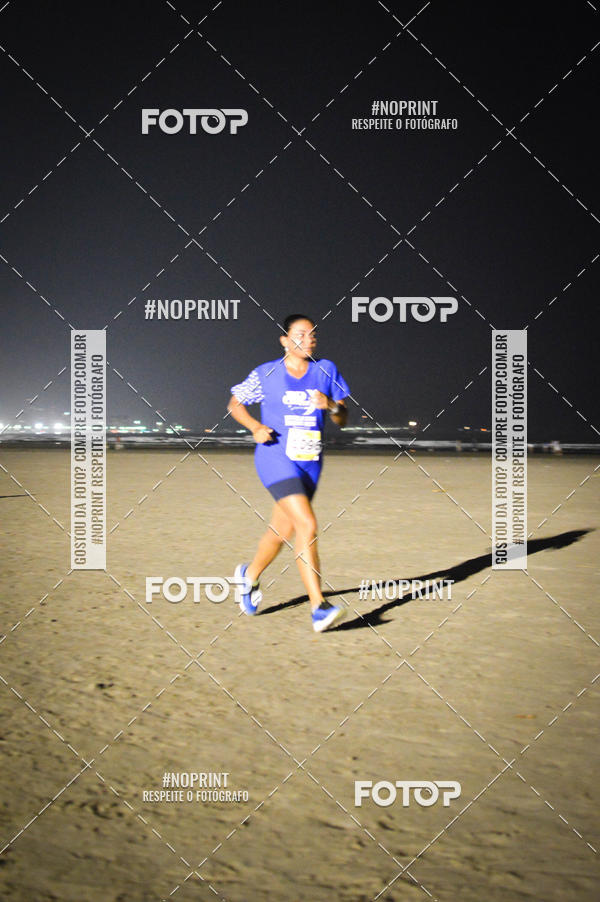 Buy your photos of the eventJovem Pan Night Run Santos on Fotop