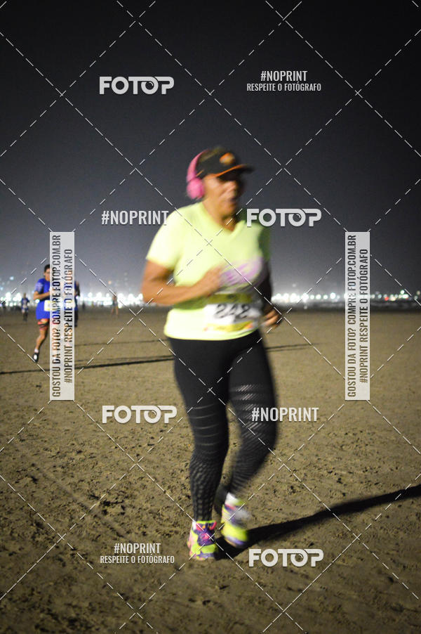 Buy your photos of the eventJovem Pan Night Run Santos on Fotop