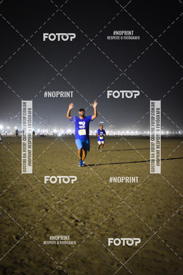 Buy your photos of the eventJovem Pan Night Run Santos on Fotop