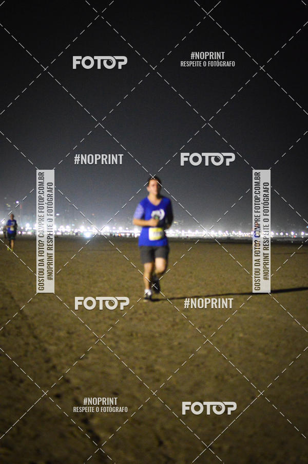 Buy your photos of the eventJovem Pan Night Run Santos on Fotop