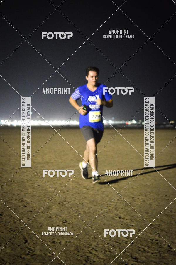 Buy your photos of the eventJovem Pan Night Run Santos on Fotop