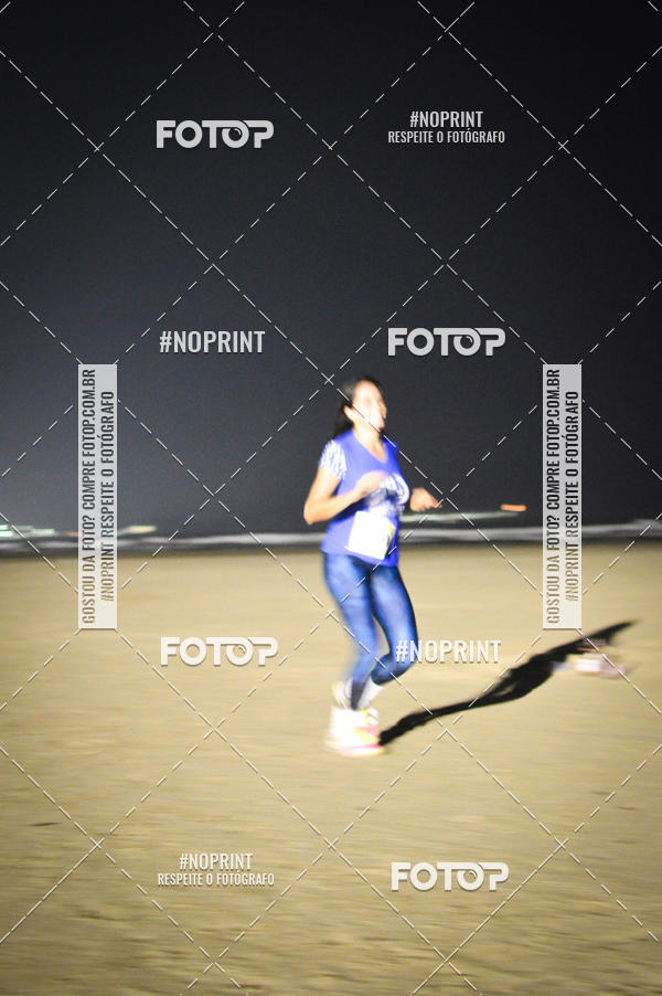 Buy your photos of the eventJovem Pan Night Run Santos on Fotop