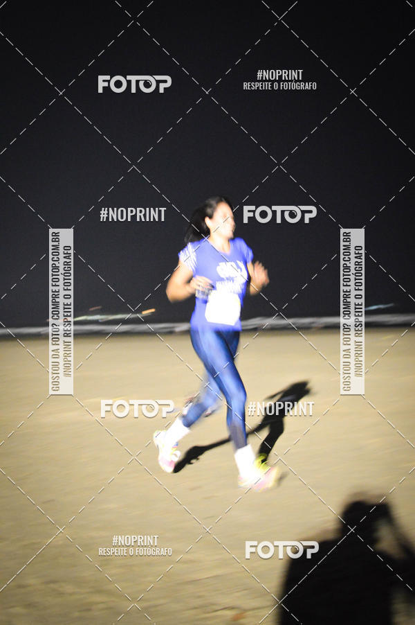 Buy your photos of the eventJovem Pan Night Run Santos on Fotop