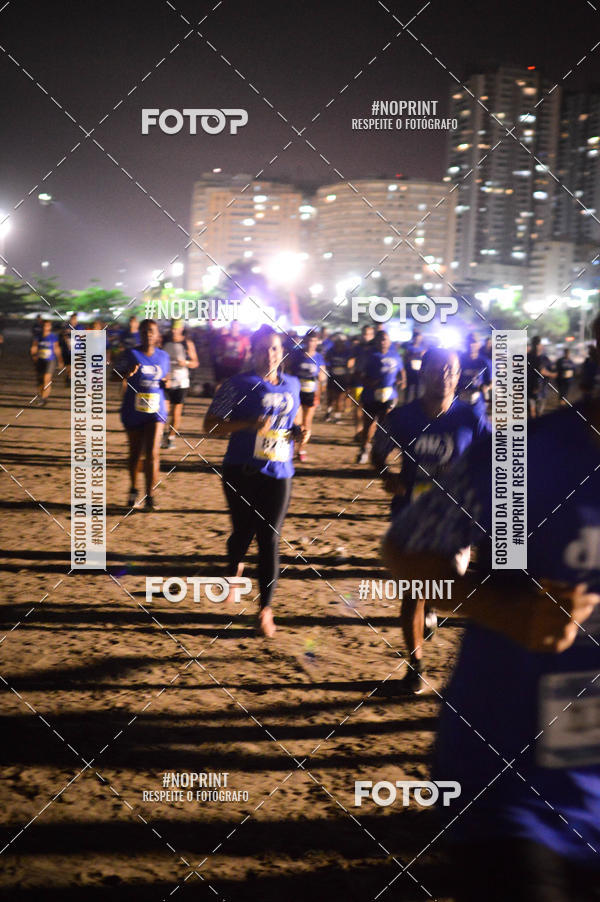 Buy your photos of the eventJovem Pan Night Run Santos on Fotop