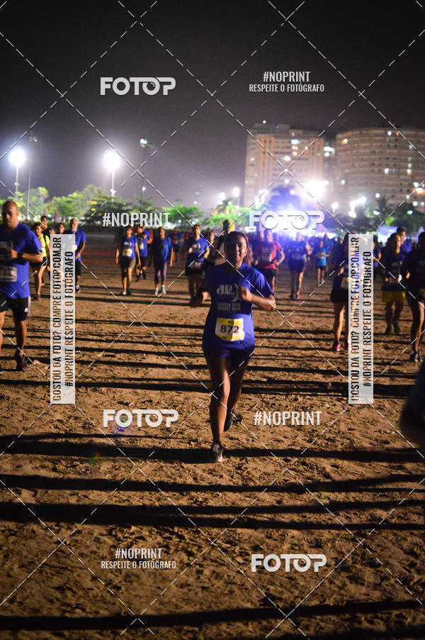 Buy your photos of the eventJovem Pan Night Run Santos on Fotop