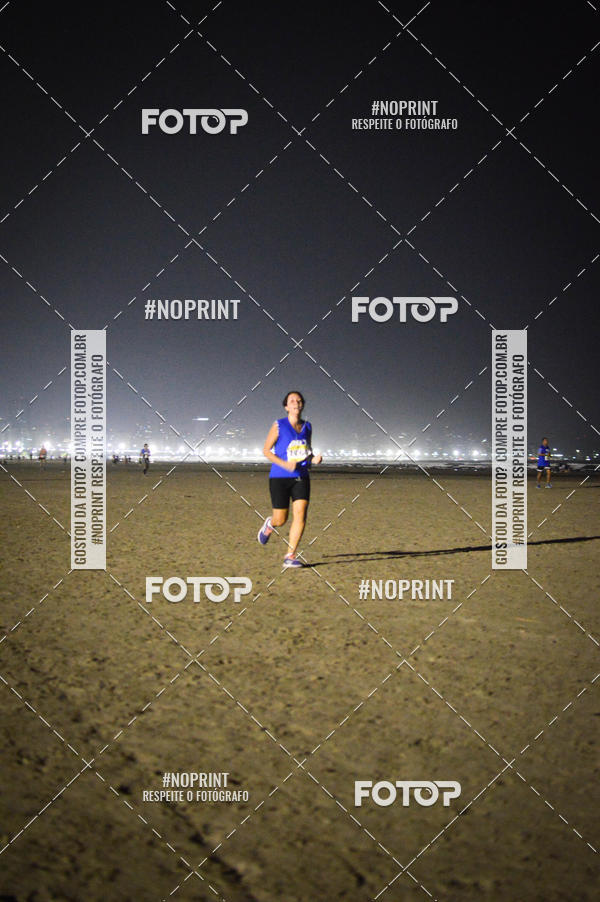 Buy your photos of the eventJovem Pan Night Run Santos on Fotop