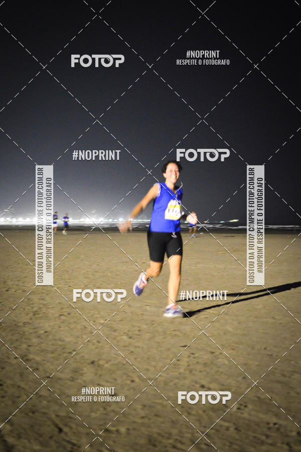 Buy your photos of the eventJovem Pan Night Run Santos on Fotop