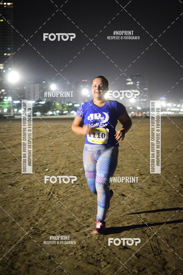 Buy your photos of the eventJovem Pan Night Run Santos on Fotop