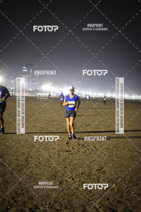 Buy your photos of the eventJovem Pan Night Run Santos on Fotop