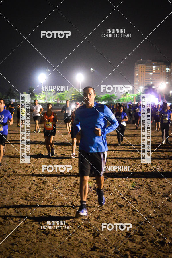 Buy your photos of the eventJovem Pan Night Run Santos on Fotop