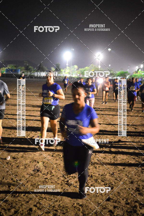 Buy your photos of the eventJovem Pan Night Run Santos on Fotop