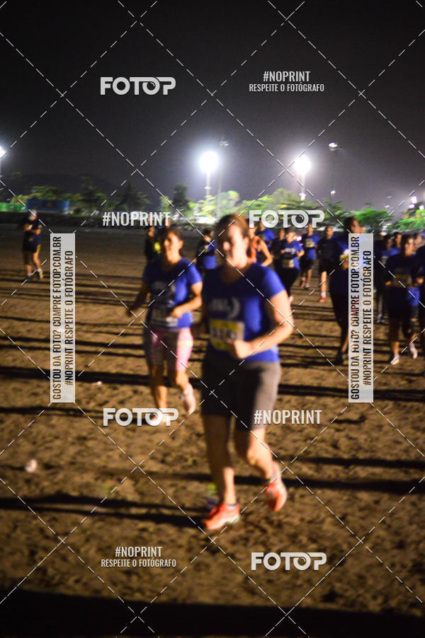 Buy your photos of the eventJovem Pan Night Run Santos on Fotop
