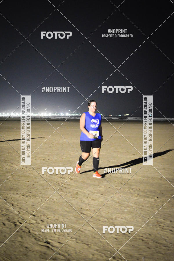 Buy your photos of the eventJovem Pan Night Run Santos on Fotop